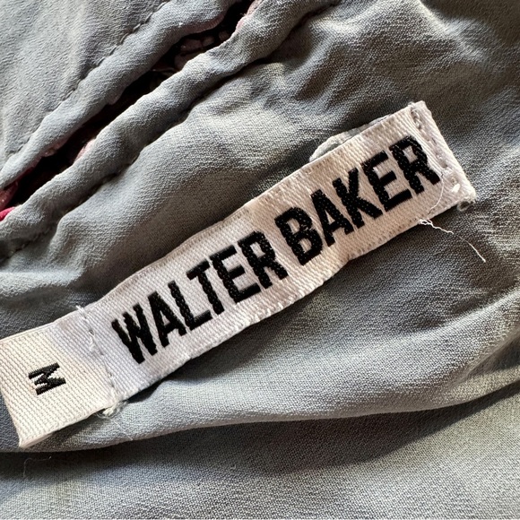 Walter Baker Floral Smocked Ruffle Blouse Gray Pink Flounce Feminine Romantic M - Picture 4 of 12